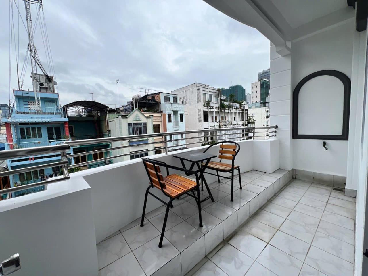 Phòng 4 Người Có Ban Công