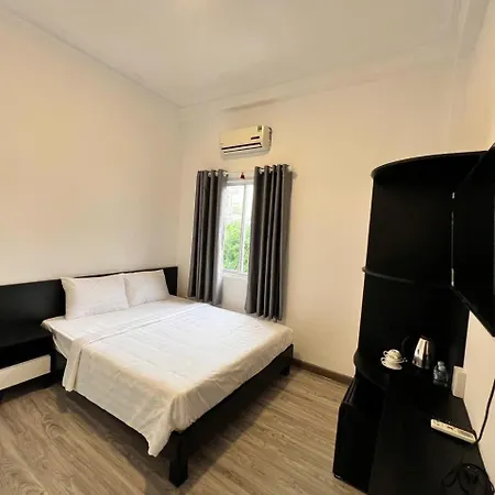Spotlight Hotel-3
